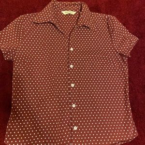 Women’s Small Eddie Bauer Maroon Button Down Short Sleeve Tee